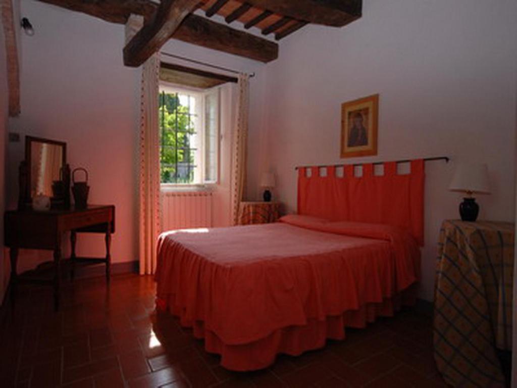 Affittacamere Castello di Grotti Corsano  Camera foto