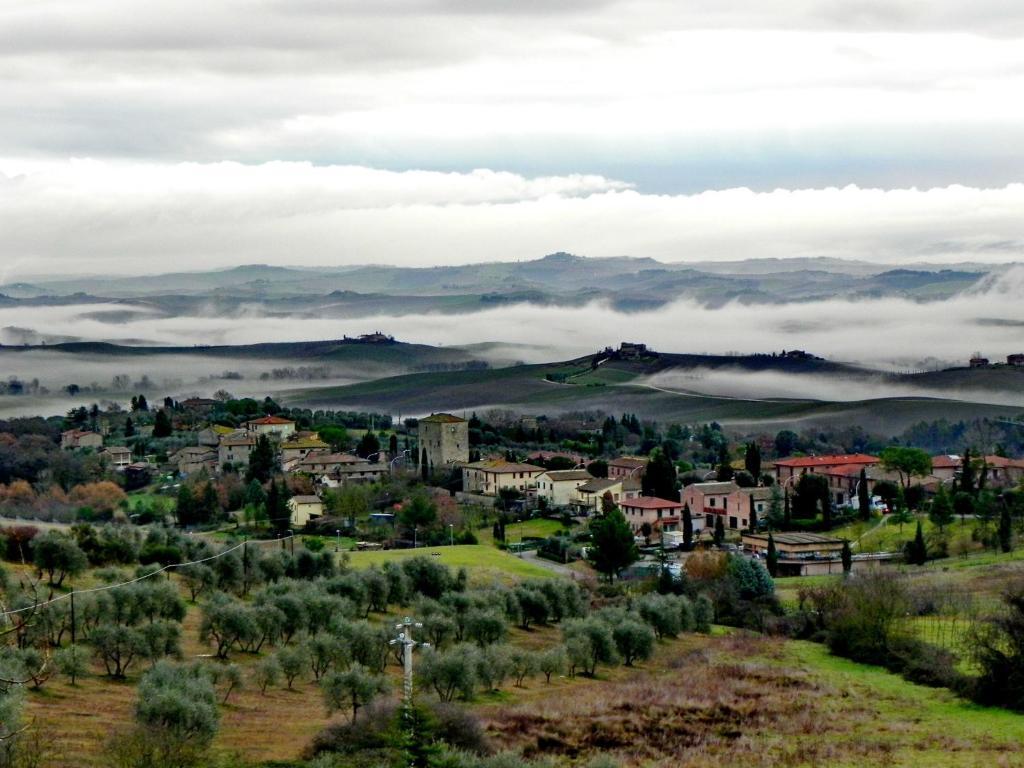 Affittacamere Castello di Grotti Corsano  Esterno foto