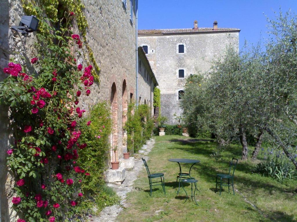 Affittacamere Castello di Grotti Corsano  Camera foto